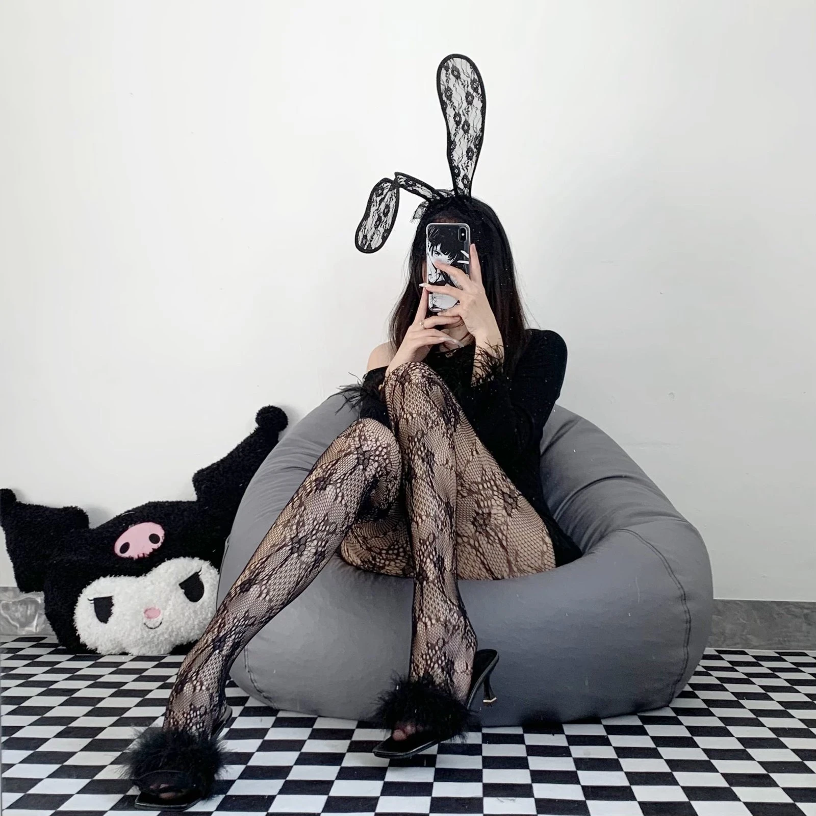 W-3044 Elegant Lace Suspenders Stockings - Seductive Passion - Image 2